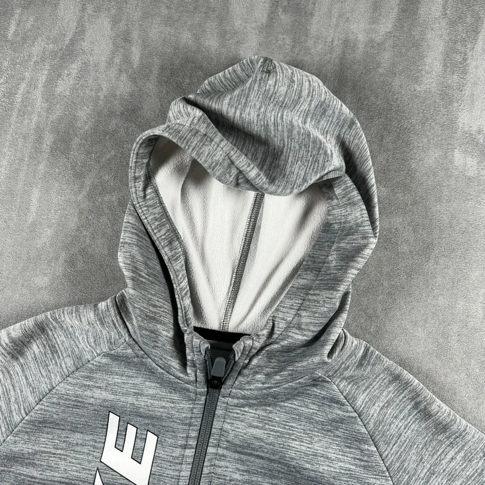 Nike this therma